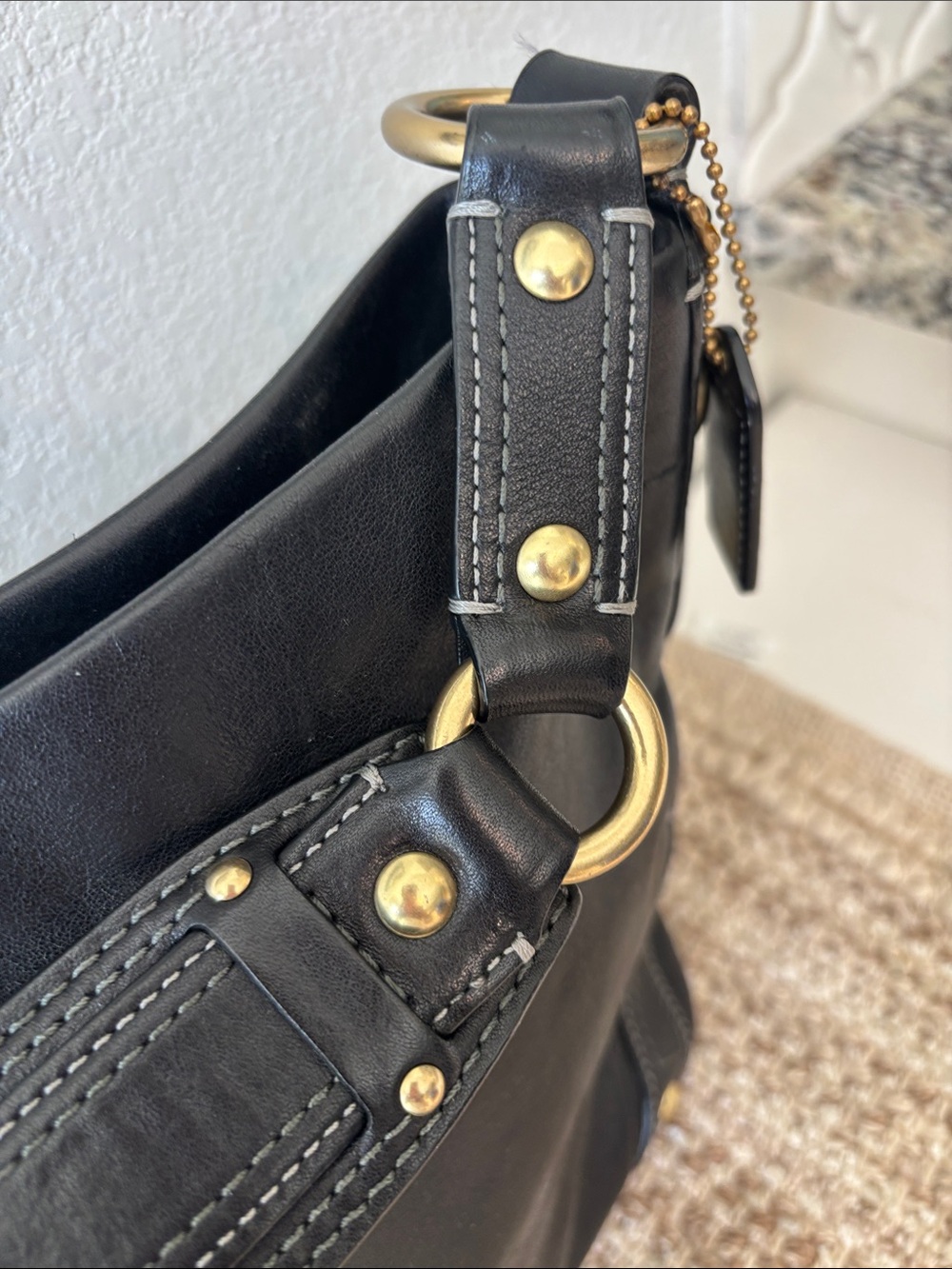 Coach Carly Black Leather Shoulder Bag with Gold Hardware - Picture 4 of 16
